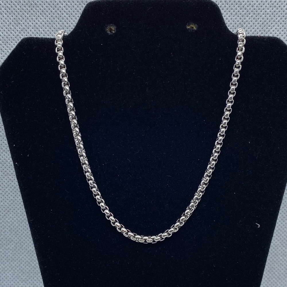 Stainless steel necklace